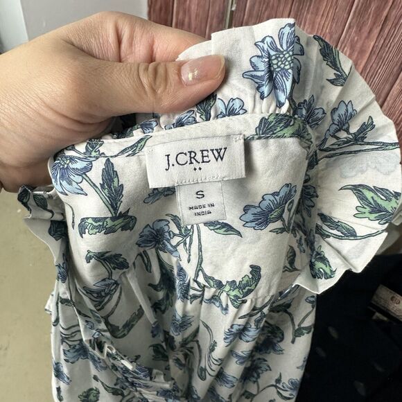 J Crew Blouse Top Womens Small Blue Floral Ruffle Flutter Sleeve Button Front - Picture 6 of 6